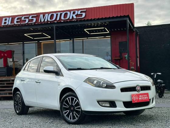 FIAT BRAVO 1.8 ESSENCE 16V FLEX 4P AUTOMATIZADO